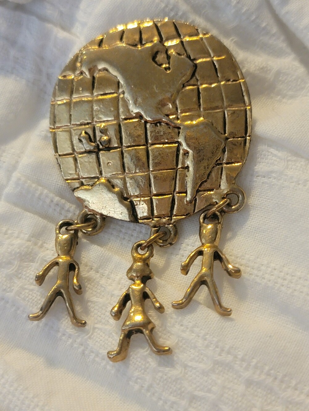 Vintage World Globs Children Brooch Unity